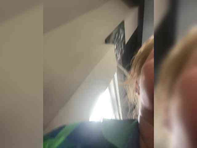 AliceLaKatana webcam