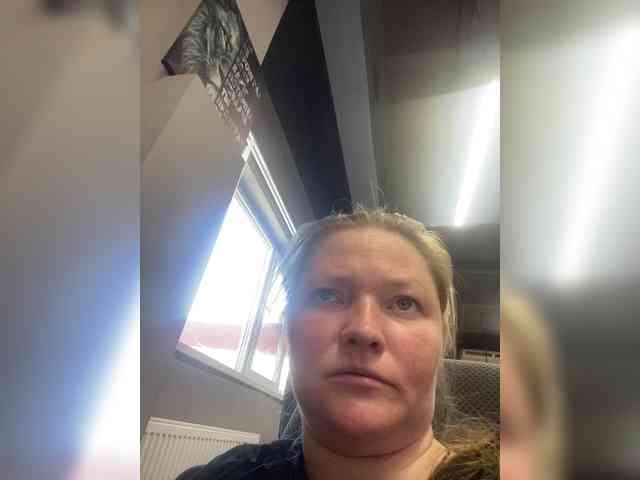 AliceLaKatana webcam