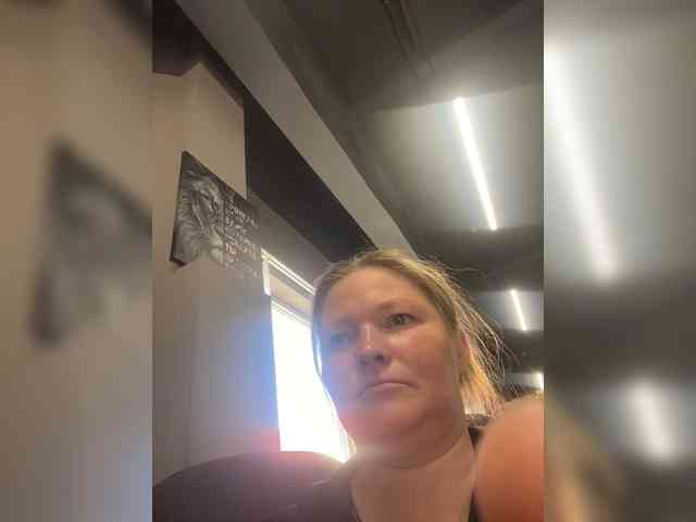 AliceLaKatana webcam