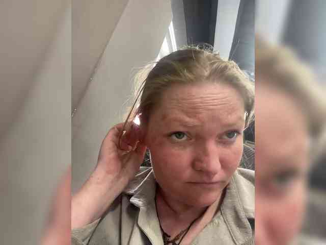 AliceLaKatana webcam