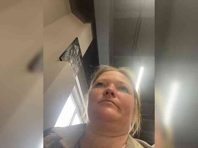 AliceLaKatana webcam