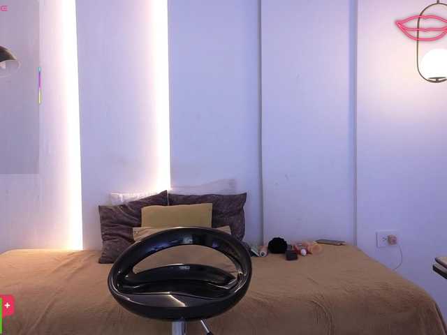 Xamarha live cam on BongaCams
