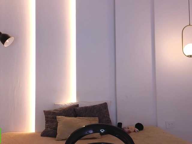 Xamarha live webcam show