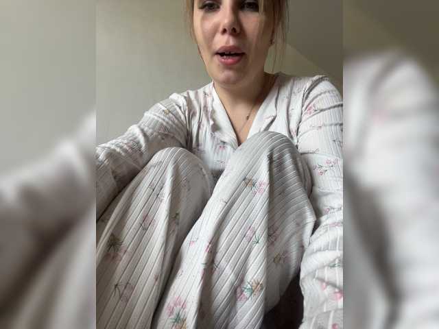 Eliza0 live stream preview