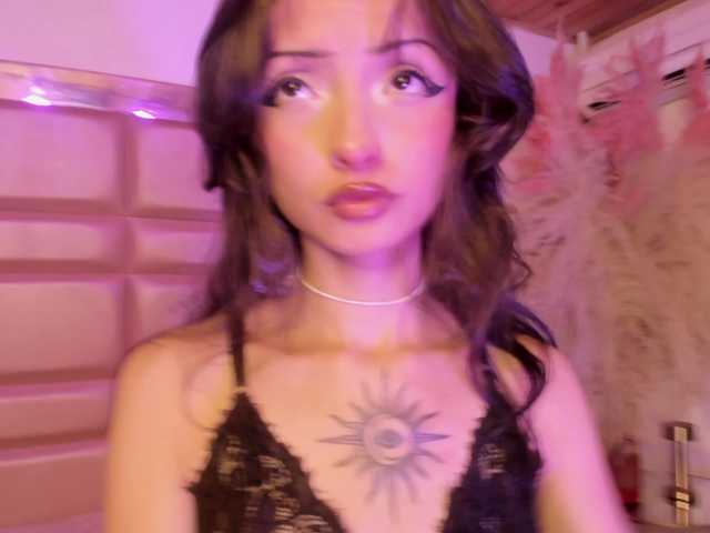 MaddieStark live cam on BongaCams
