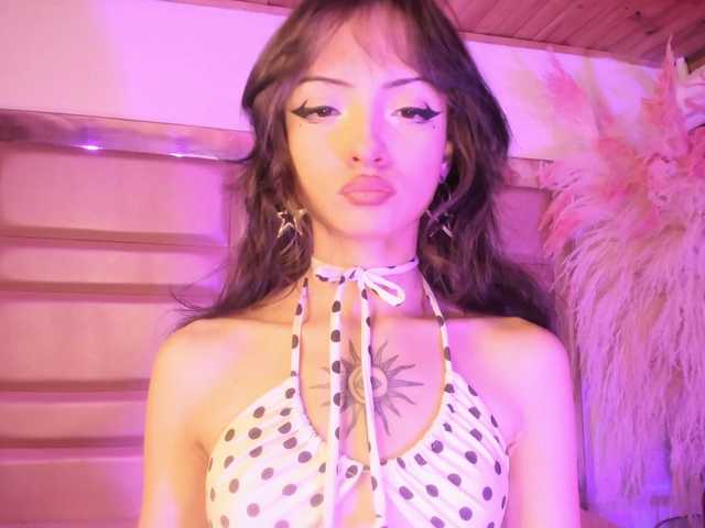 MaddieStark live cam on BongaCams
