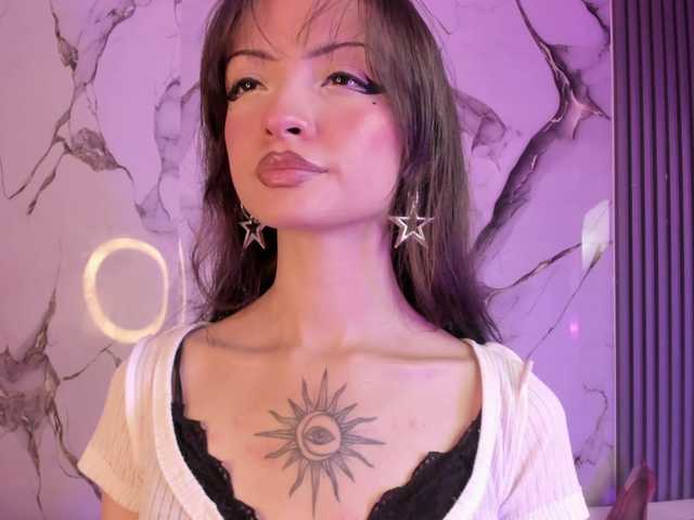 MaddieStark live cam on BongaCams