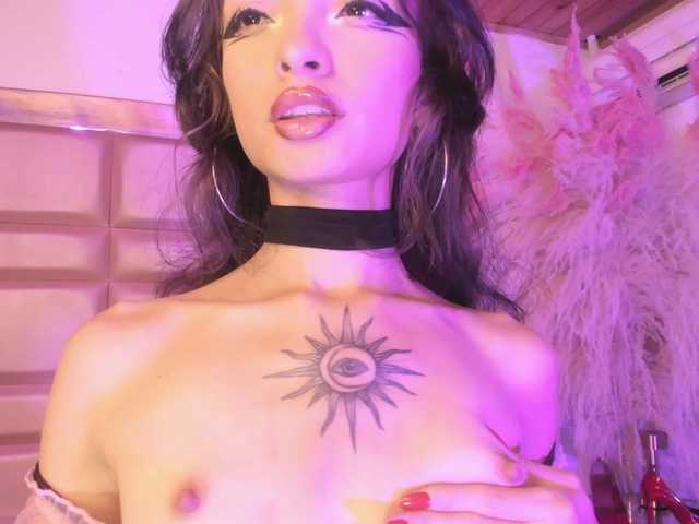 MaddieStark live cam