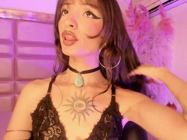MaddieStark live cam on BongaCams