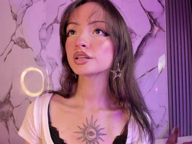 MaddieStark live cam on BongaCams