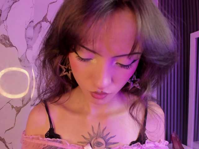 MaddieStark live cam on BongaCams