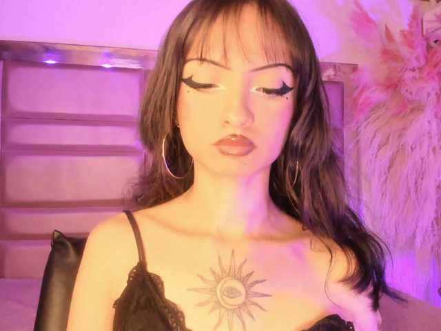 MaddieStark live cam on BongaCams