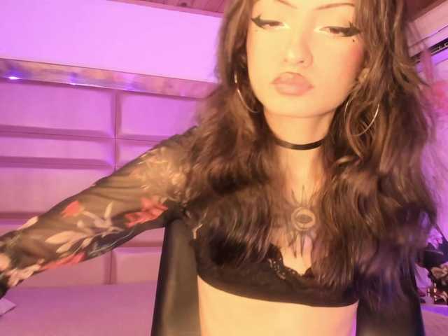 MaddieStark live cam on BongaCams