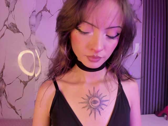 MaddieStark live cam on BongaCams