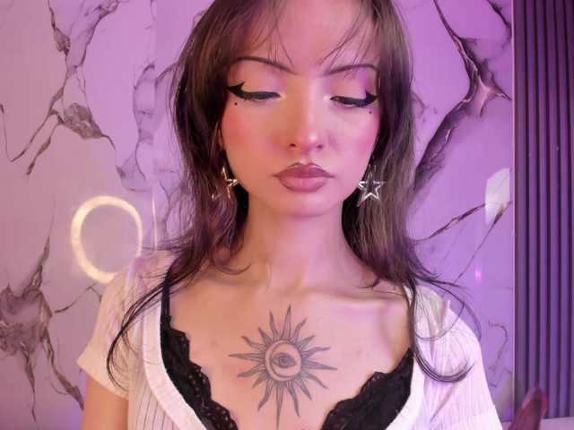 MaddieStark live cam on BongaCams