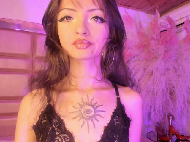 MaddieStark live cam on BongaCams