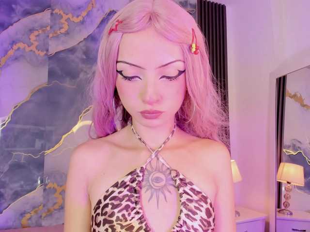 MaddieStark live cam on BongaCams
