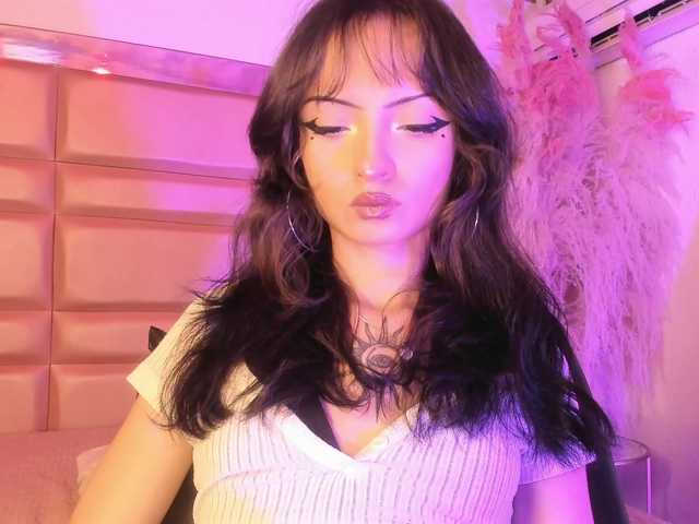 MaddieStark live cam on BongaCams