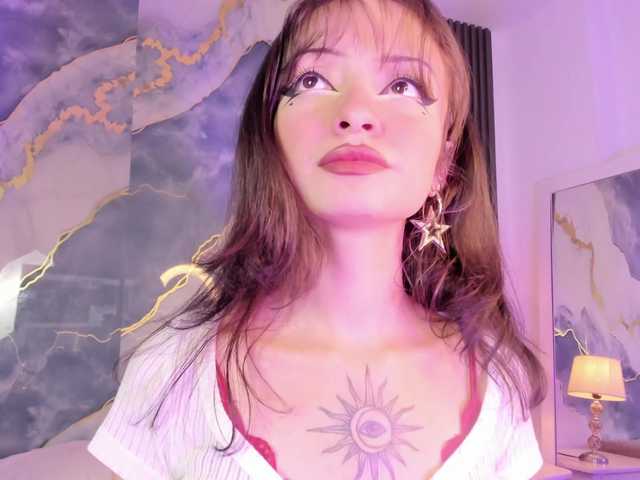MaddieStark live cam on BongaCams