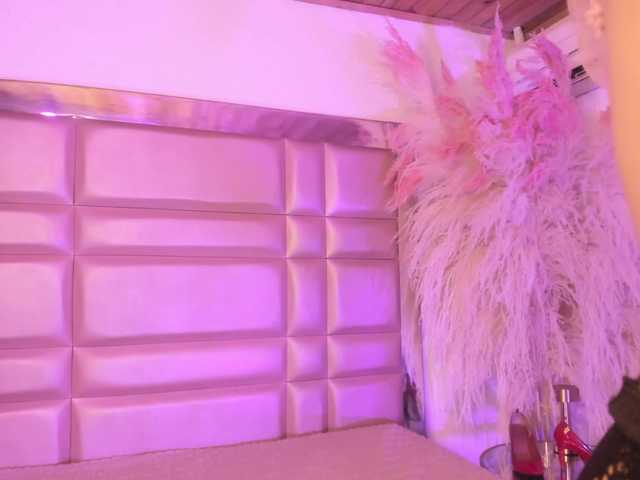 MaddieStark live cam on BongaCams