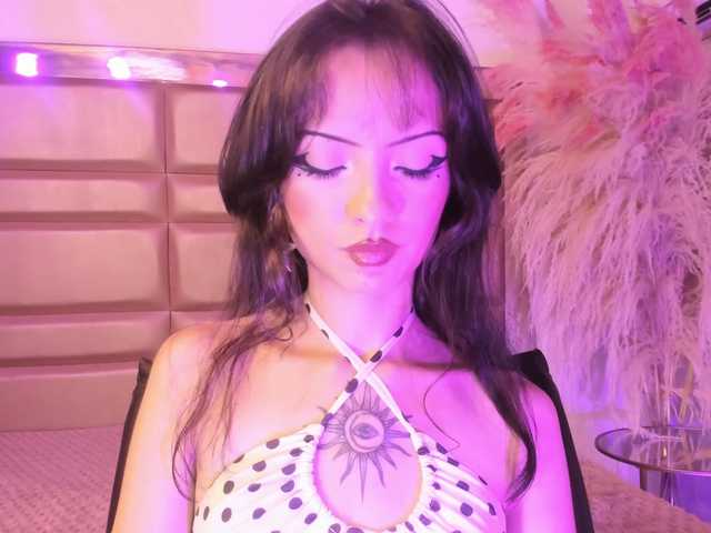MaddieStark live cam on BongaCams