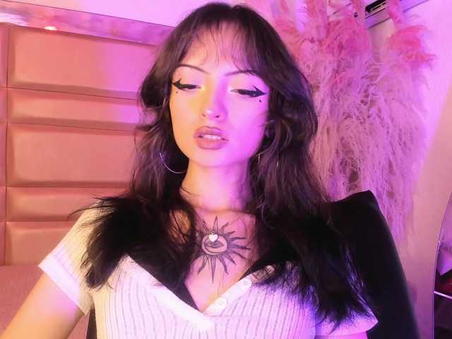 MaddieStark live cam on BongaCams