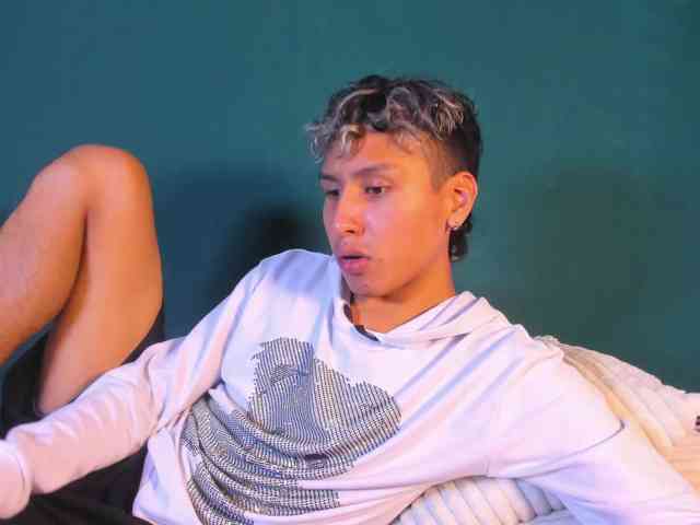 adonhix-firex Sex Cam Show