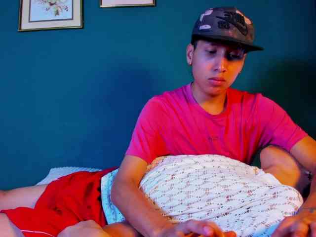 adonhix-firex Sex Cam Show