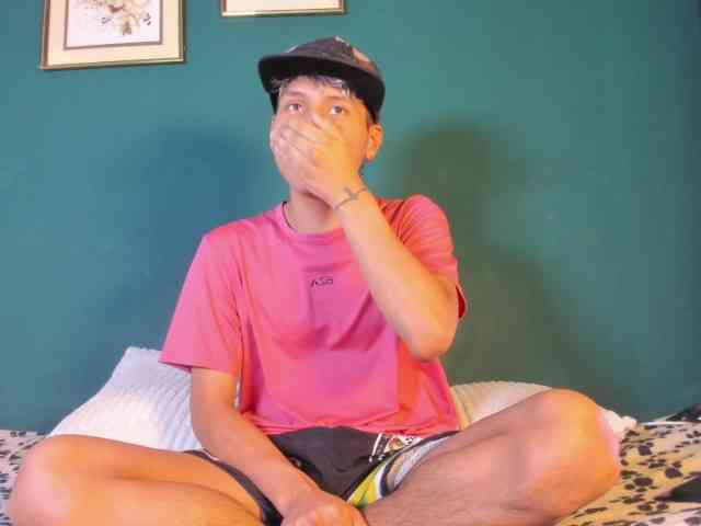 adonhix-firex Sex Cam Show