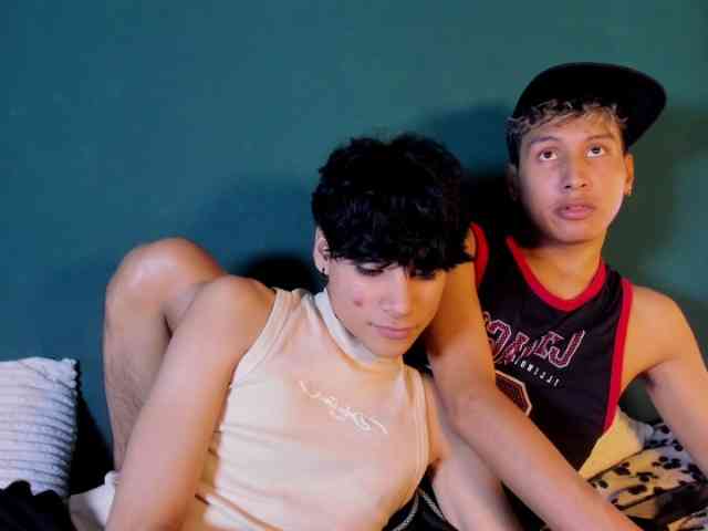 adonhix-firex Sex Cam Show