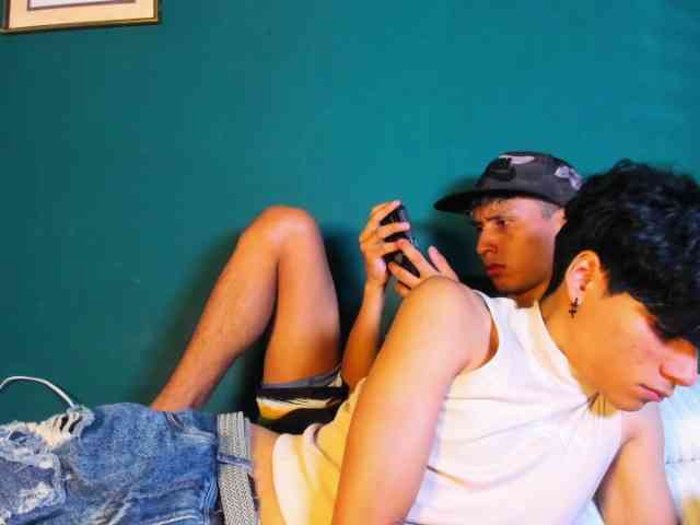 adonhix-firex Sex Cam Show