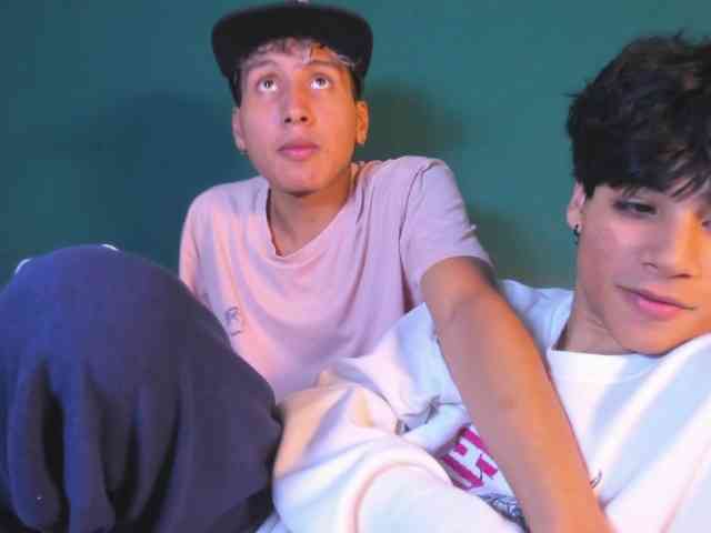 adonhix-firex Sex Cam Show
