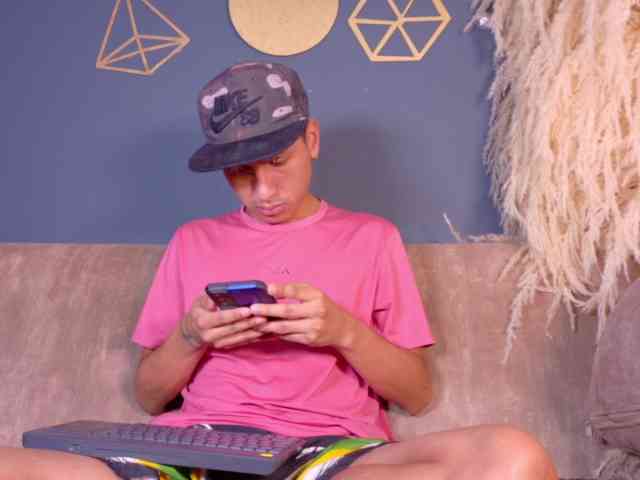 adonhix-firex Sex Cam Show