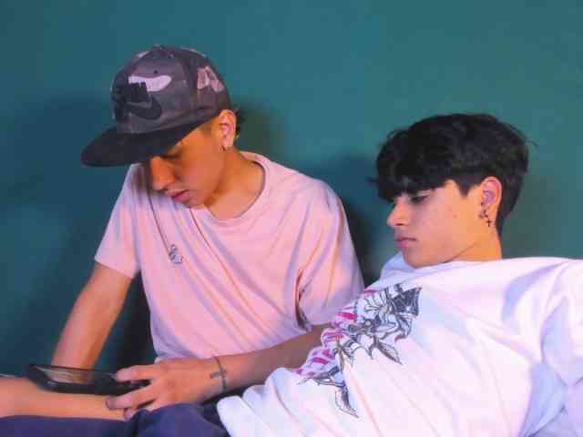 adonhix-firex Sex Cam Show