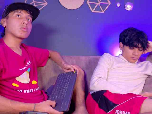 adonhix-firex Sex Cam Show
