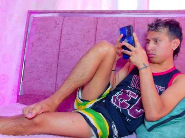 adonhix-firex Live Webcam on BongaCams