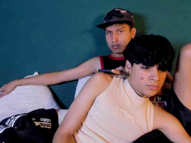 adonhix-firex Sex Cam Show