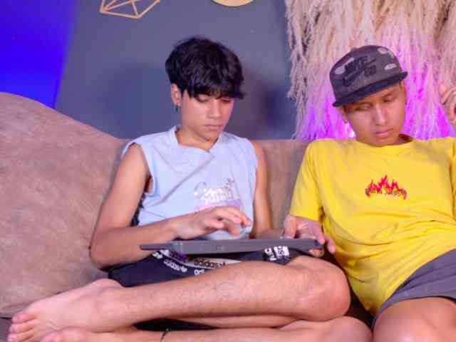 adonhix-firex Sex Cam Show