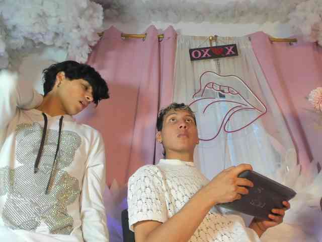 adonhix-firex Live Webcam on BongaCams