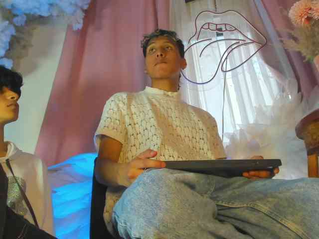 adonhix-firex Live Webcam on BongaCams