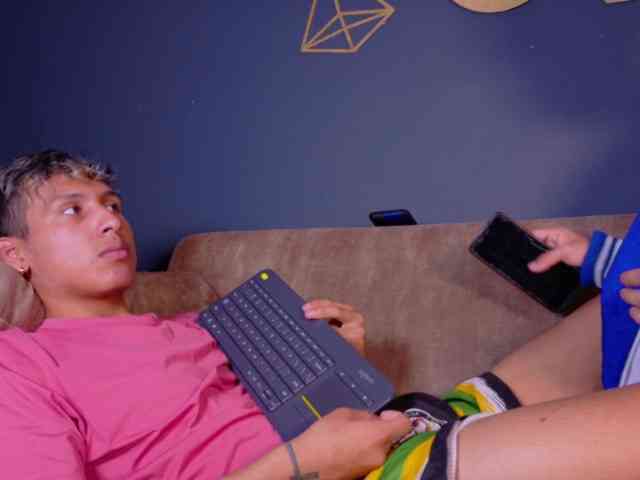 adonhix-firex Sex Cam Show