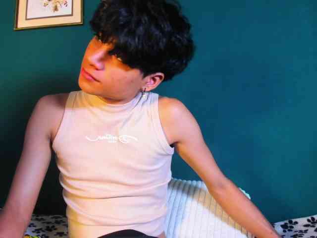 adonhix-firex Sex Cam Show