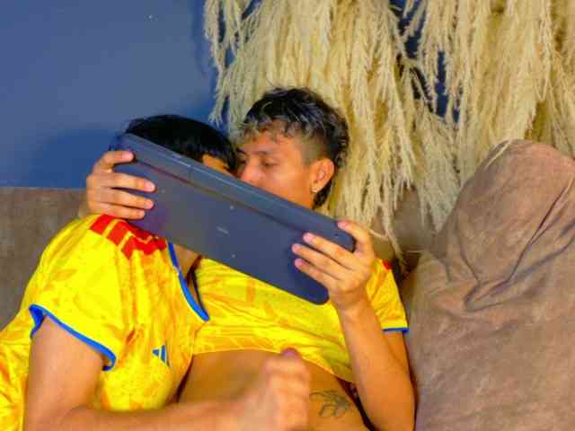 adonhix-firex Sex Cam Show