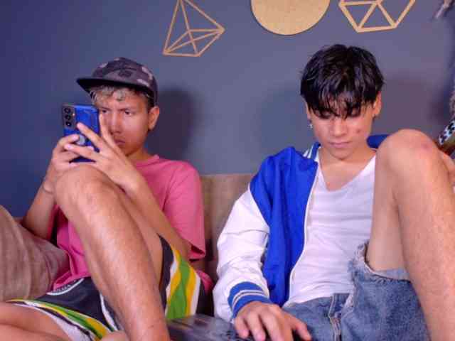 adonhix-firex Sex Cam Show