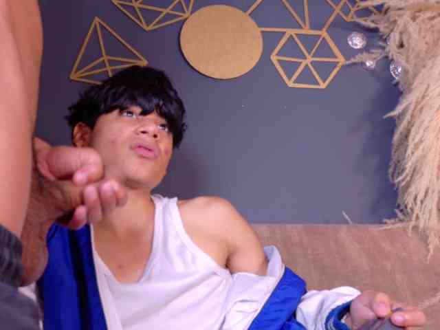 adonhix-firex Sex Cam Show