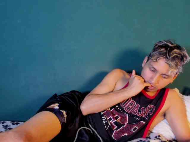 adonhix-firex Sex Cam Show