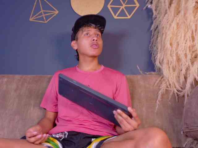 adonhix-firex Sex Cam Show