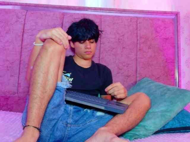adonhix-firex Live Webcam on BongaCams