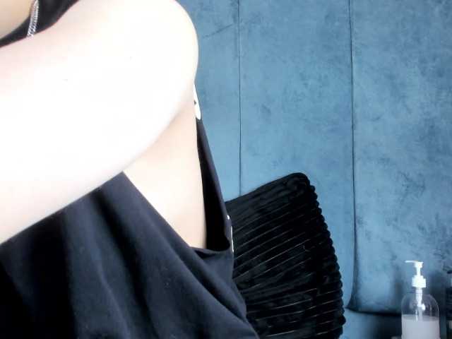 MeganThompson live cam on BongaCams