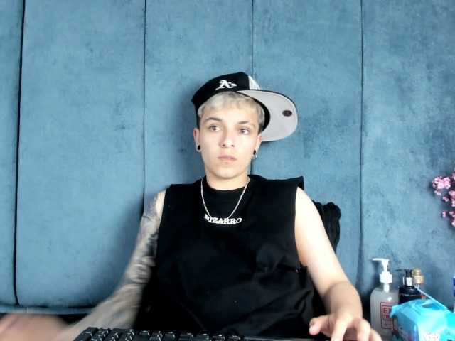 MeganThompson live cam on BongaCams